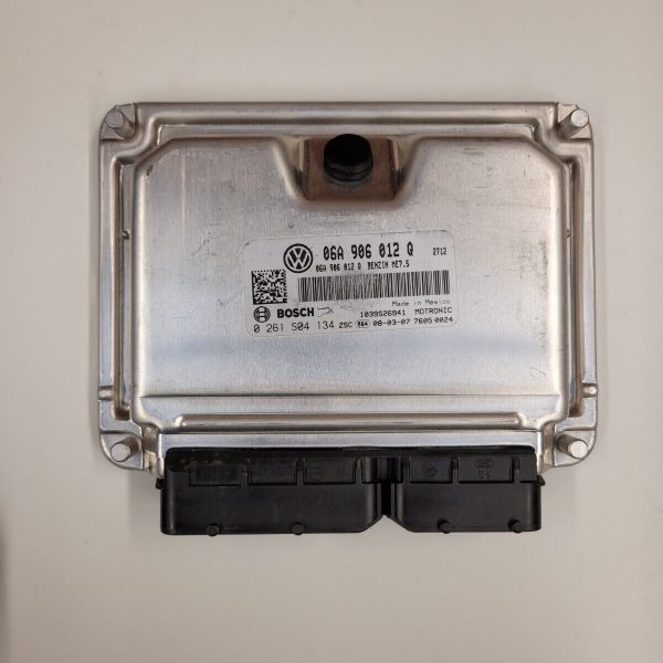 Engine control unit ECU original VW Bosch 06a906012q new